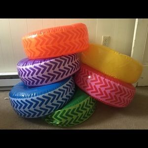 Blow up decoration tires